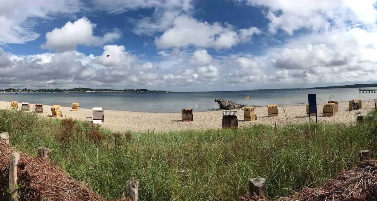 Im Bademantel An Den Strand Mit Terrasse Eckernförde Esterno foto