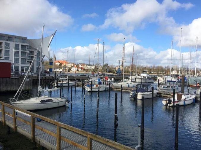 Im Bademantel An Den Strand Mit Terrasse Eckernförde Esterno foto